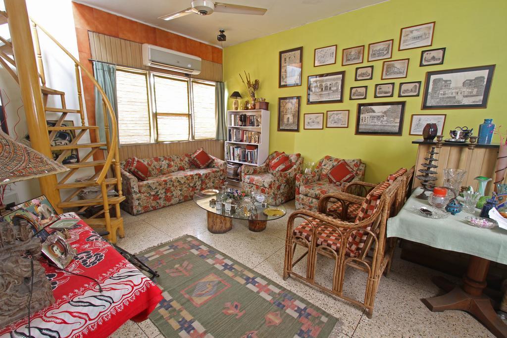 Nina Kochhar'S Homestay ニューデリー エクステリア 写真
